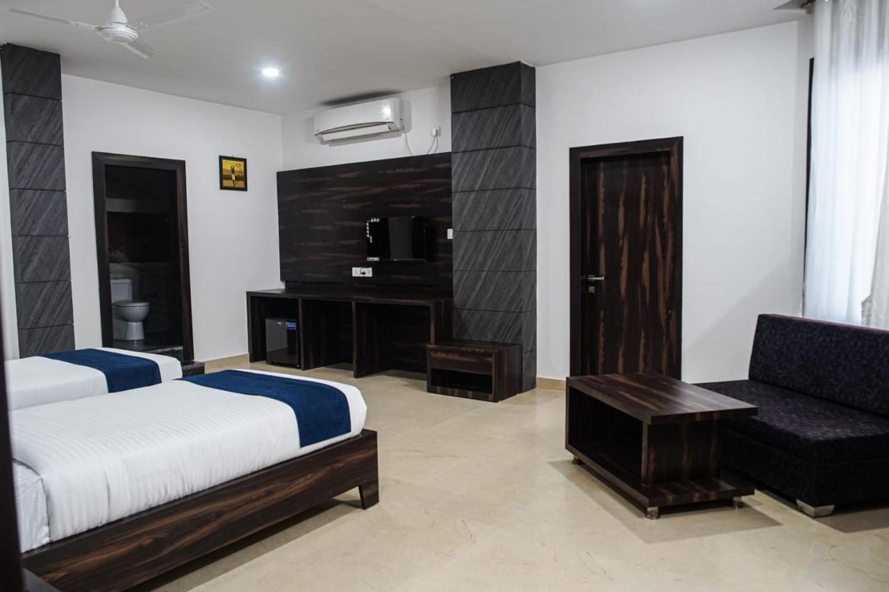 Hotel A G Palace Duliagaon Exterior photo